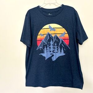 Hollywood Men’s Navy Blue Adventure Graphic Short Sleeve Tee